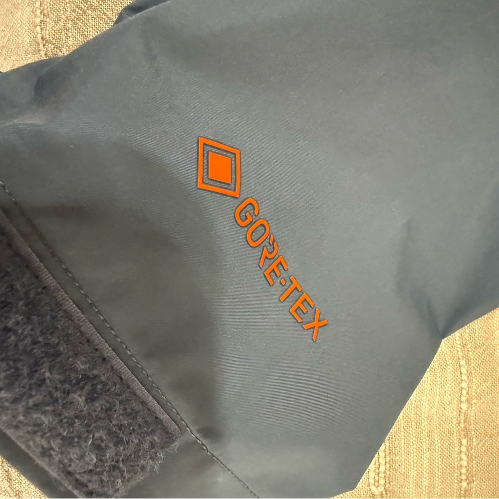Large Men’s Outdoor Research Foray II GORETEX rain jacket - Picture 6 of 7